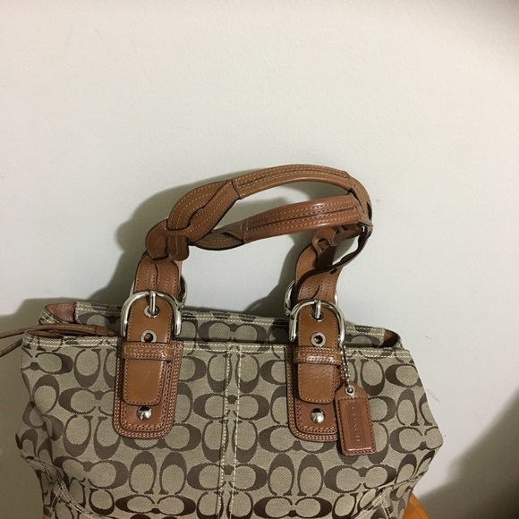 Coach bag in signature khaki jacquard fabric. - Picture 1 of 5